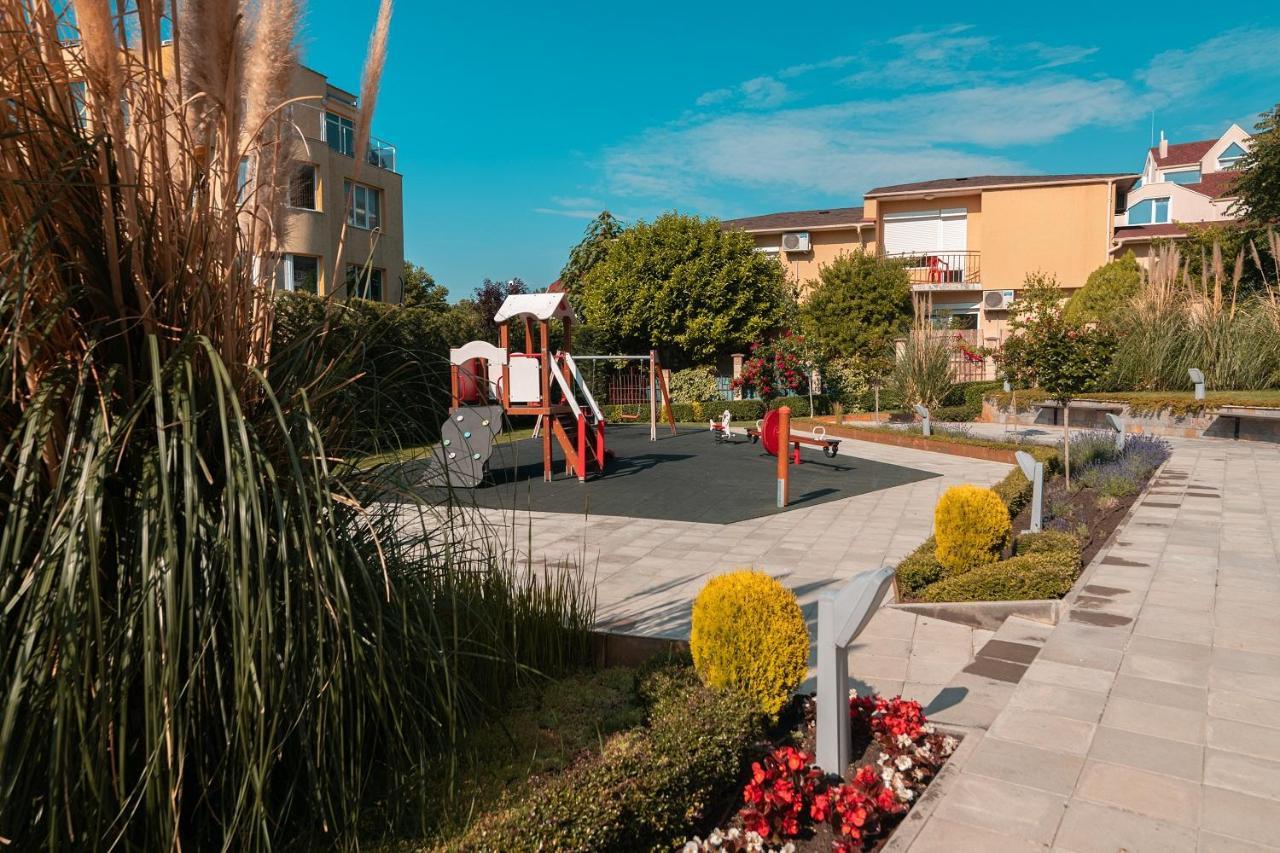 Freddo Apartment - Coral Residence Complex With Parking & Pool Varna Exterior foto